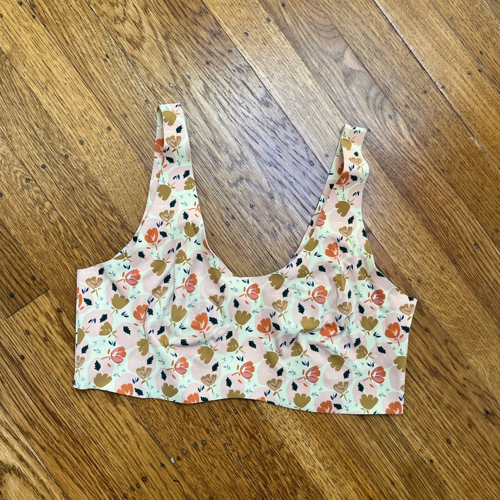 LuxeLift Pullover Bra in Spring Bloom